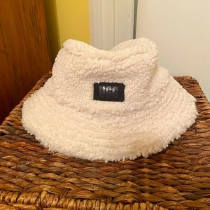 Ugg faux fur bucket hat